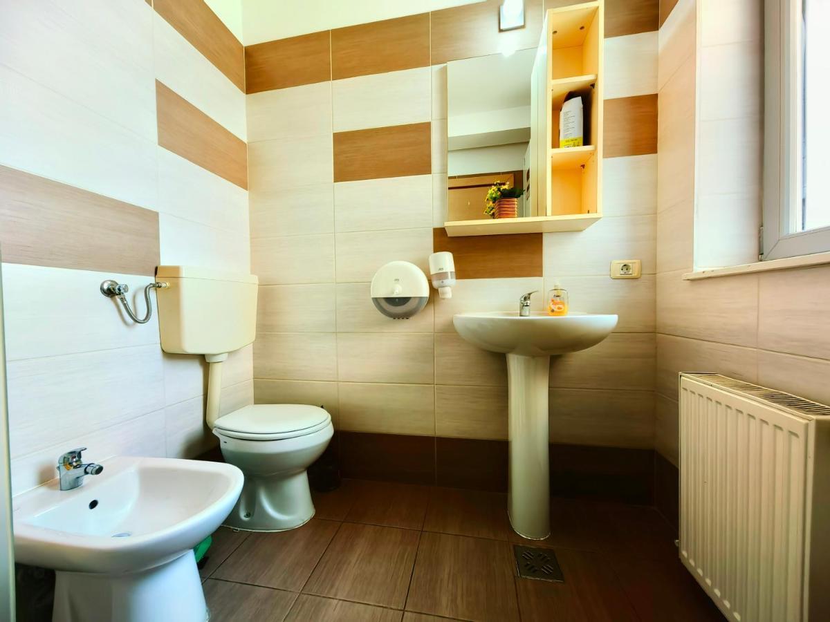 Comfort Apartments Timisoara Ngoại thất bức ảnh