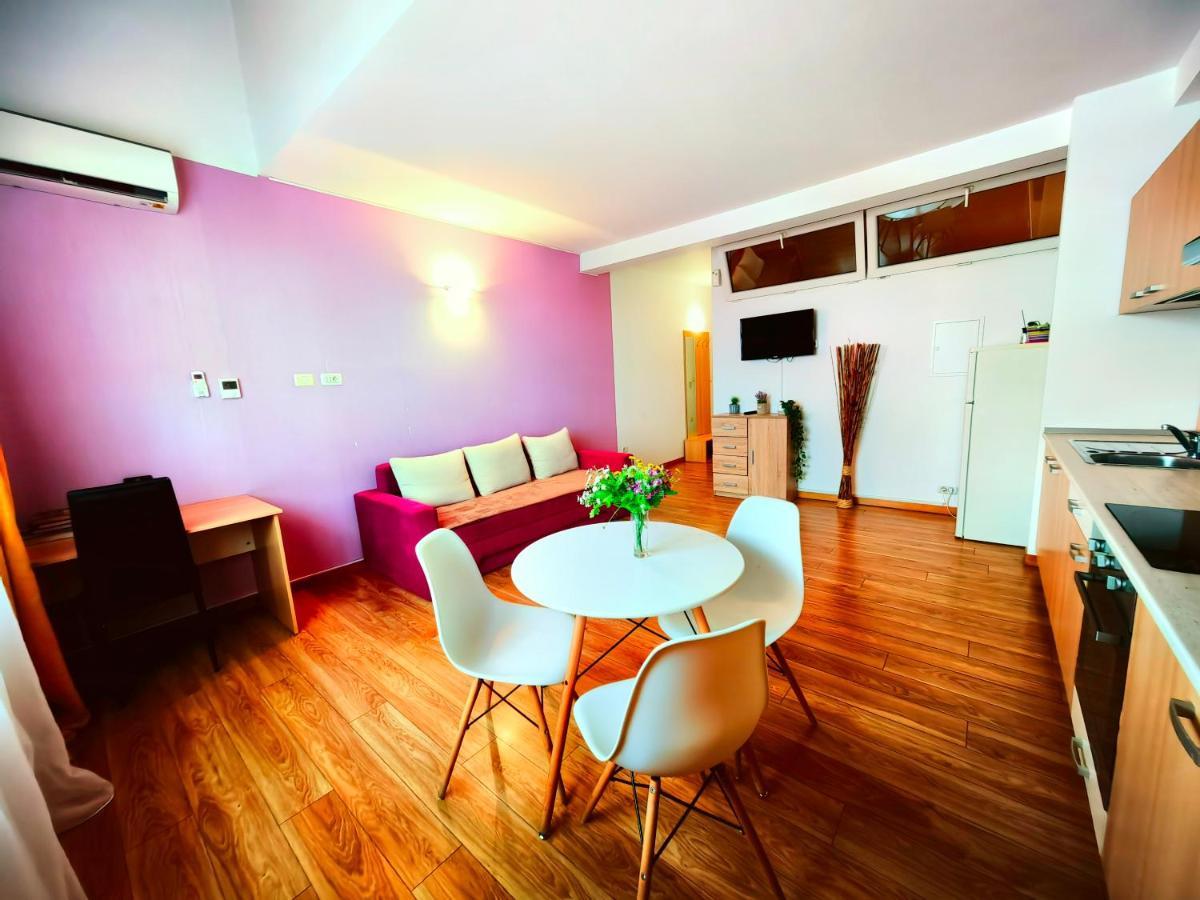Comfort Apartments Timisoara Ngoại thất bức ảnh