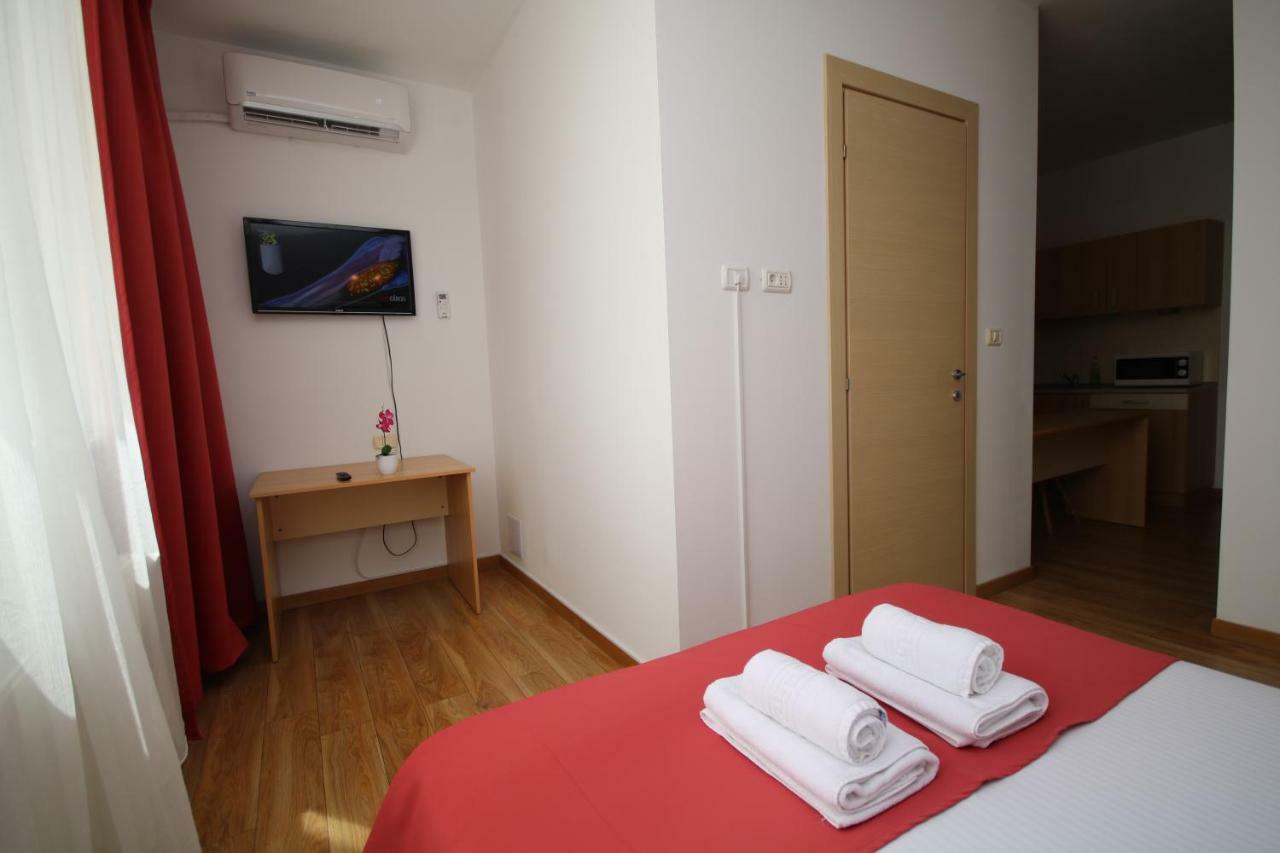 Comfort Apartments Timisoara Ngoại thất bức ảnh