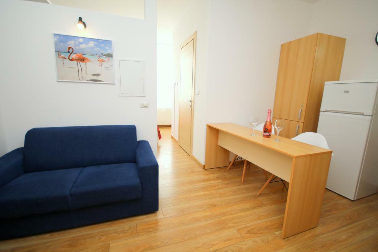 Comfort Apartments Timisoara Ngoại thất bức ảnh